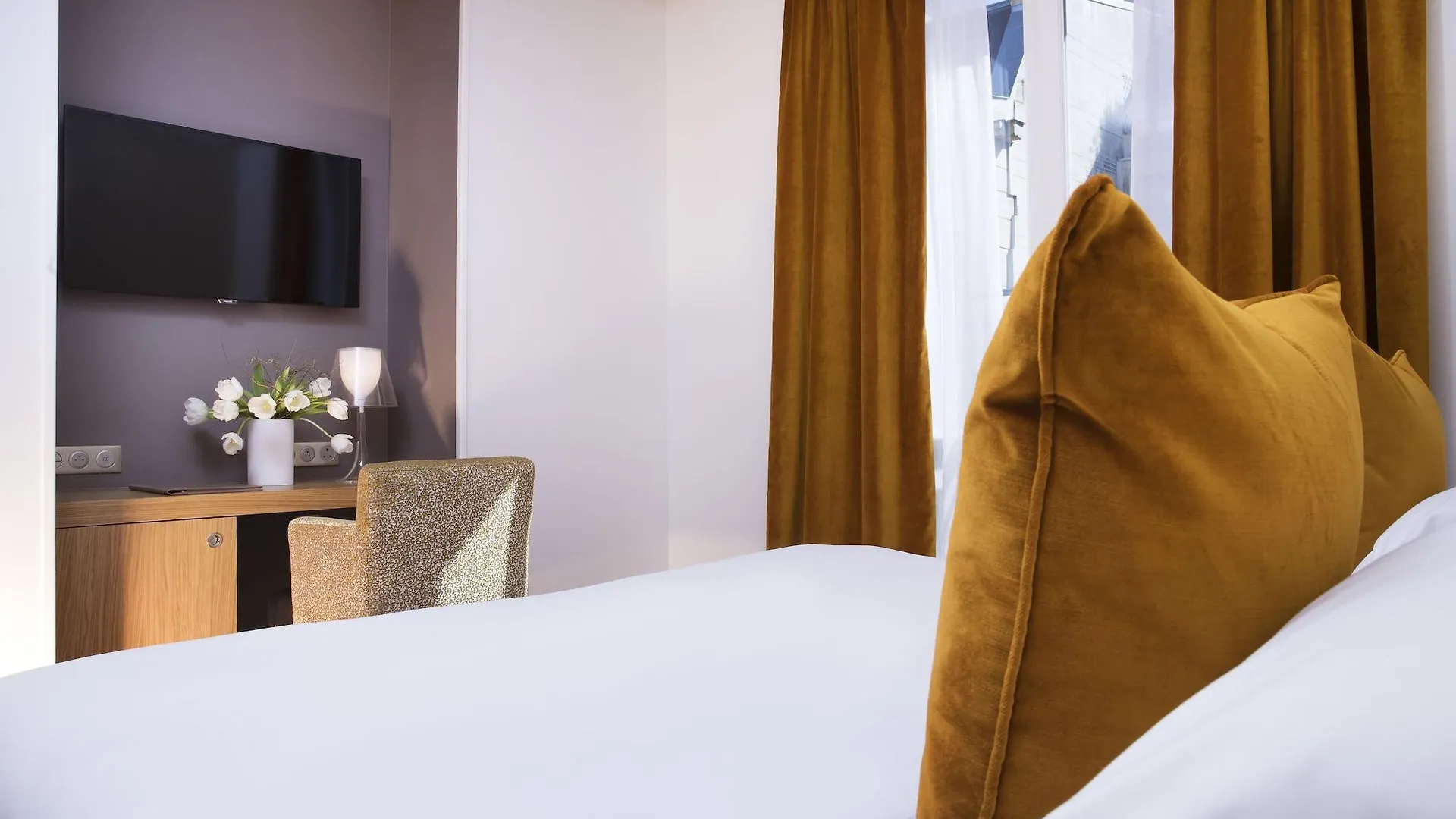 Hotel Le Six Paris