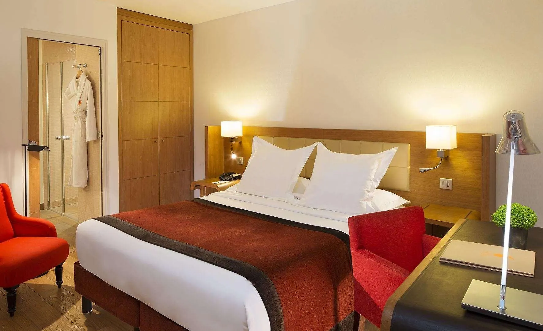 Hotel Le Six Paris