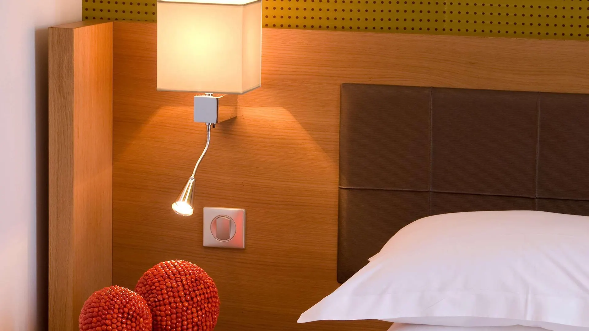 Hotel Le Six Paris