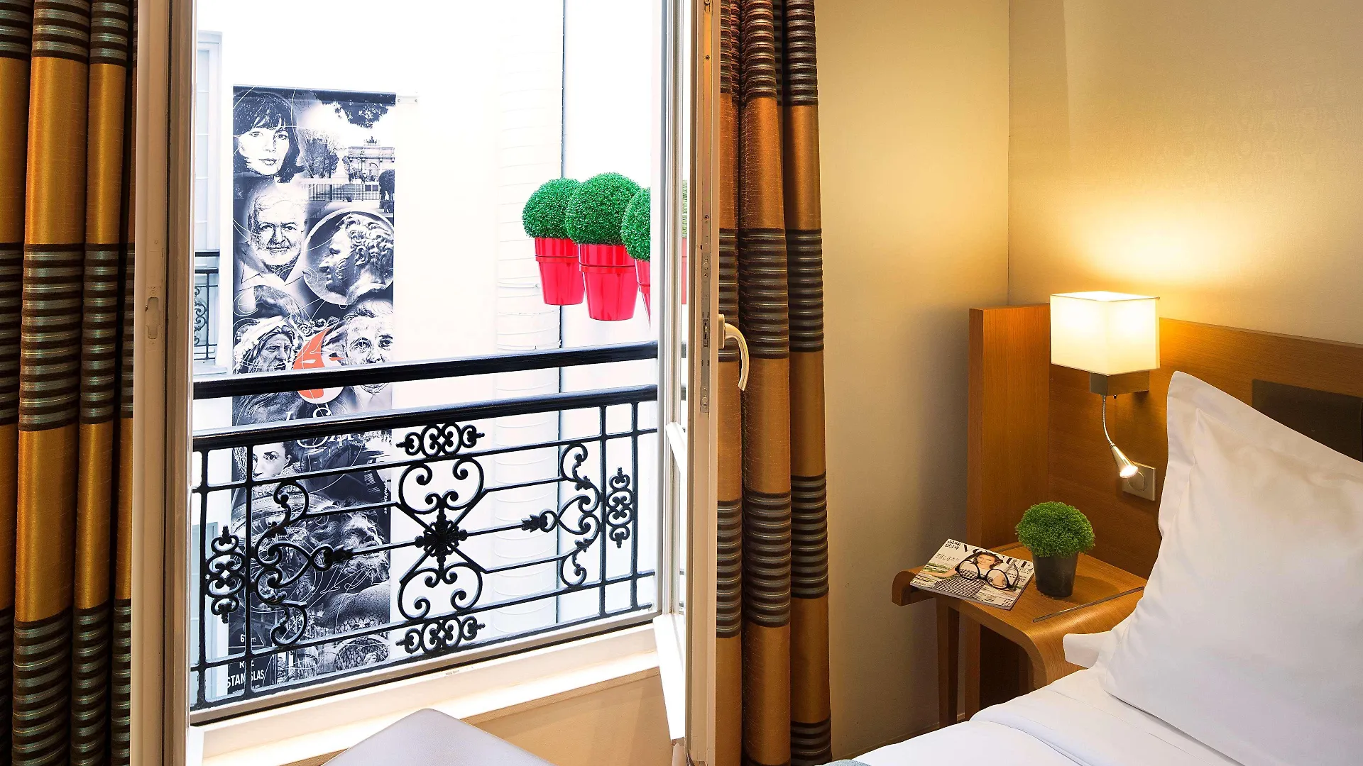 ****  Hotel Le Six Paris França