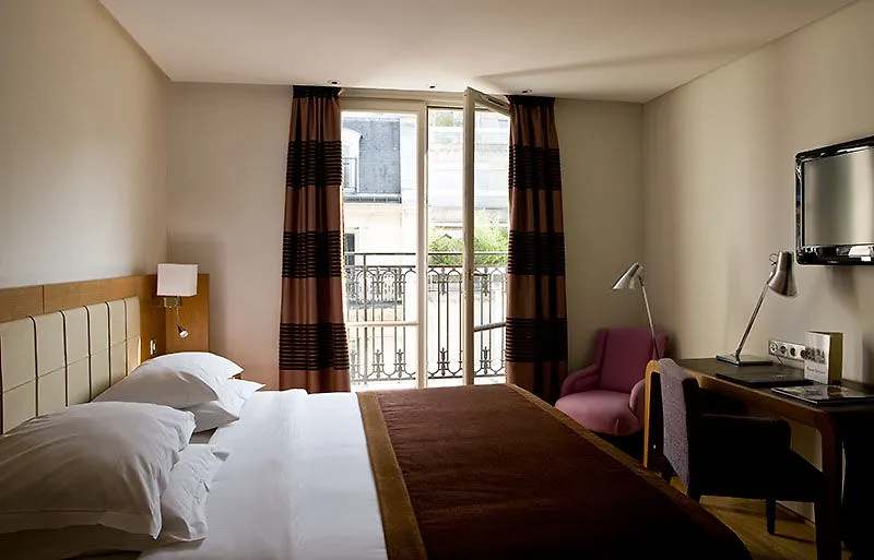 ****  פריז Hotel Le Six צרפת