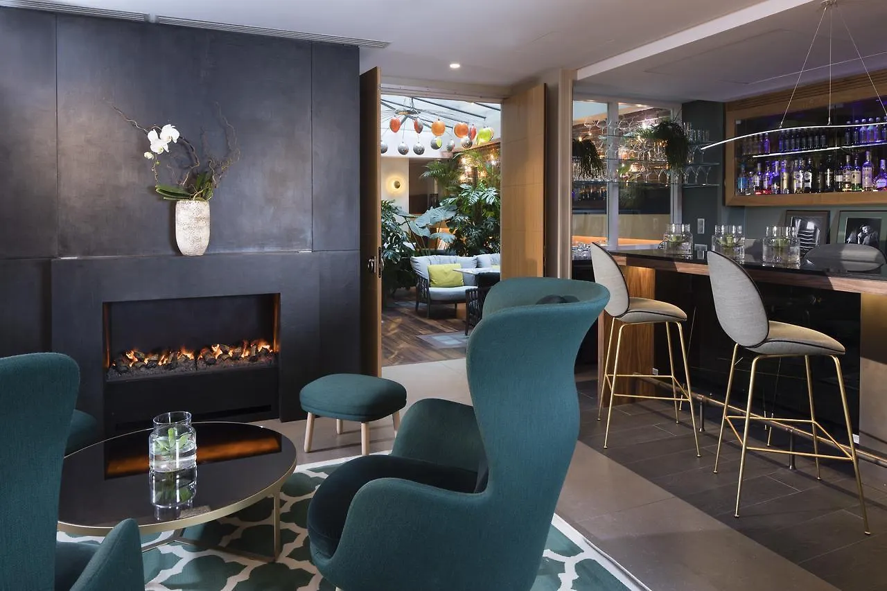 פריז Hotel Le Six 4*,