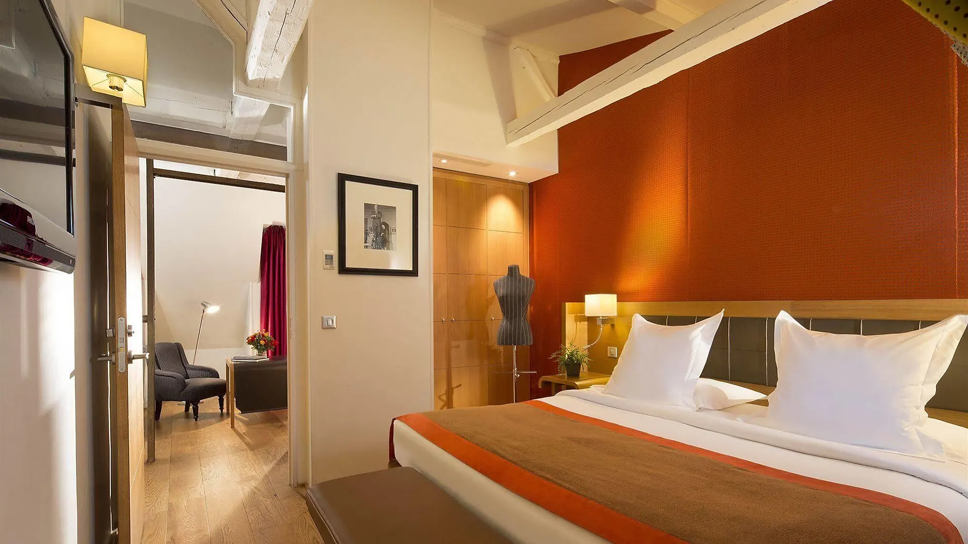 Hotel Le Six Paris 4*,  França