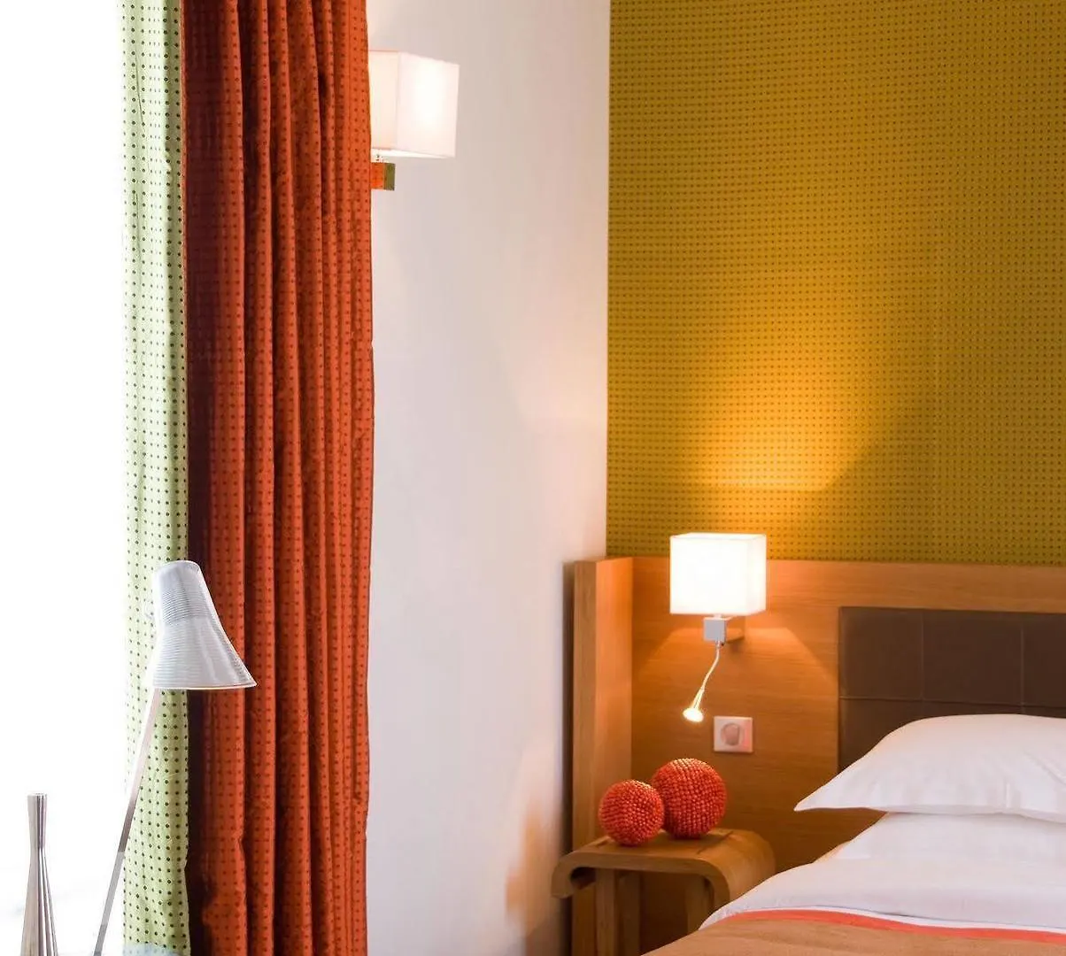Hotel Le Six Paris