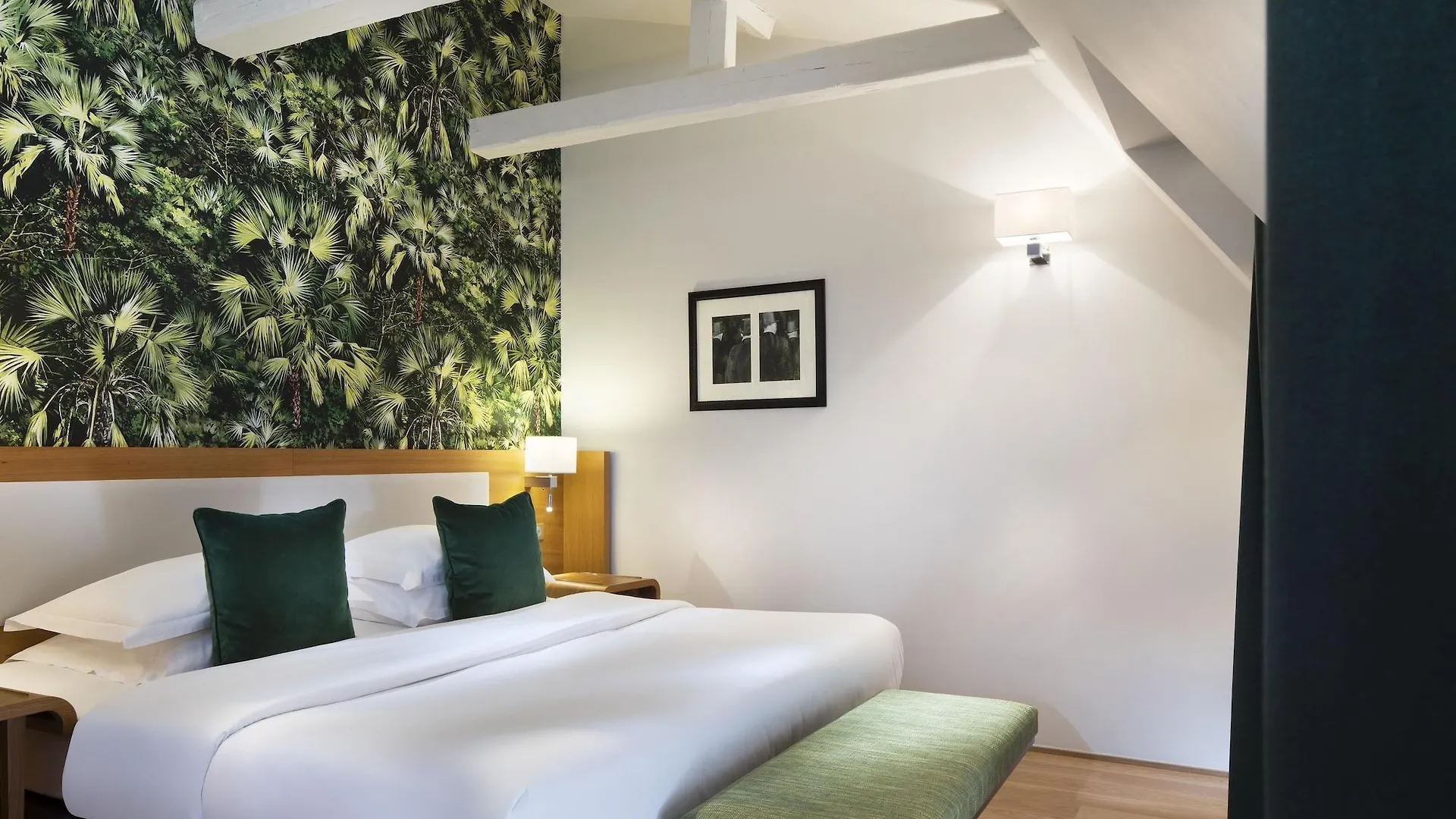 Hotel Le Six Parigi 4*,